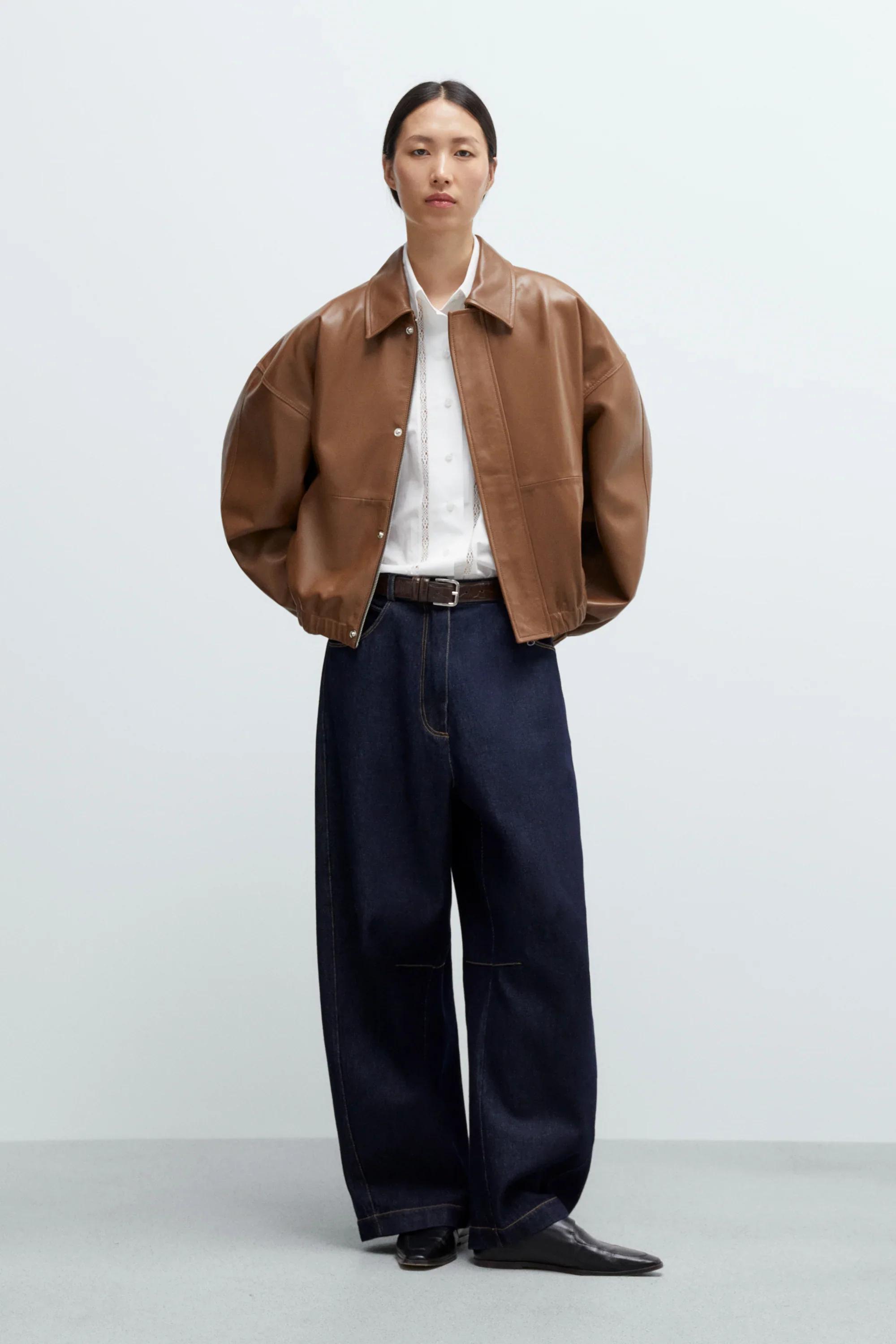 Cordera - Curved Baggy Jeans - Image 3