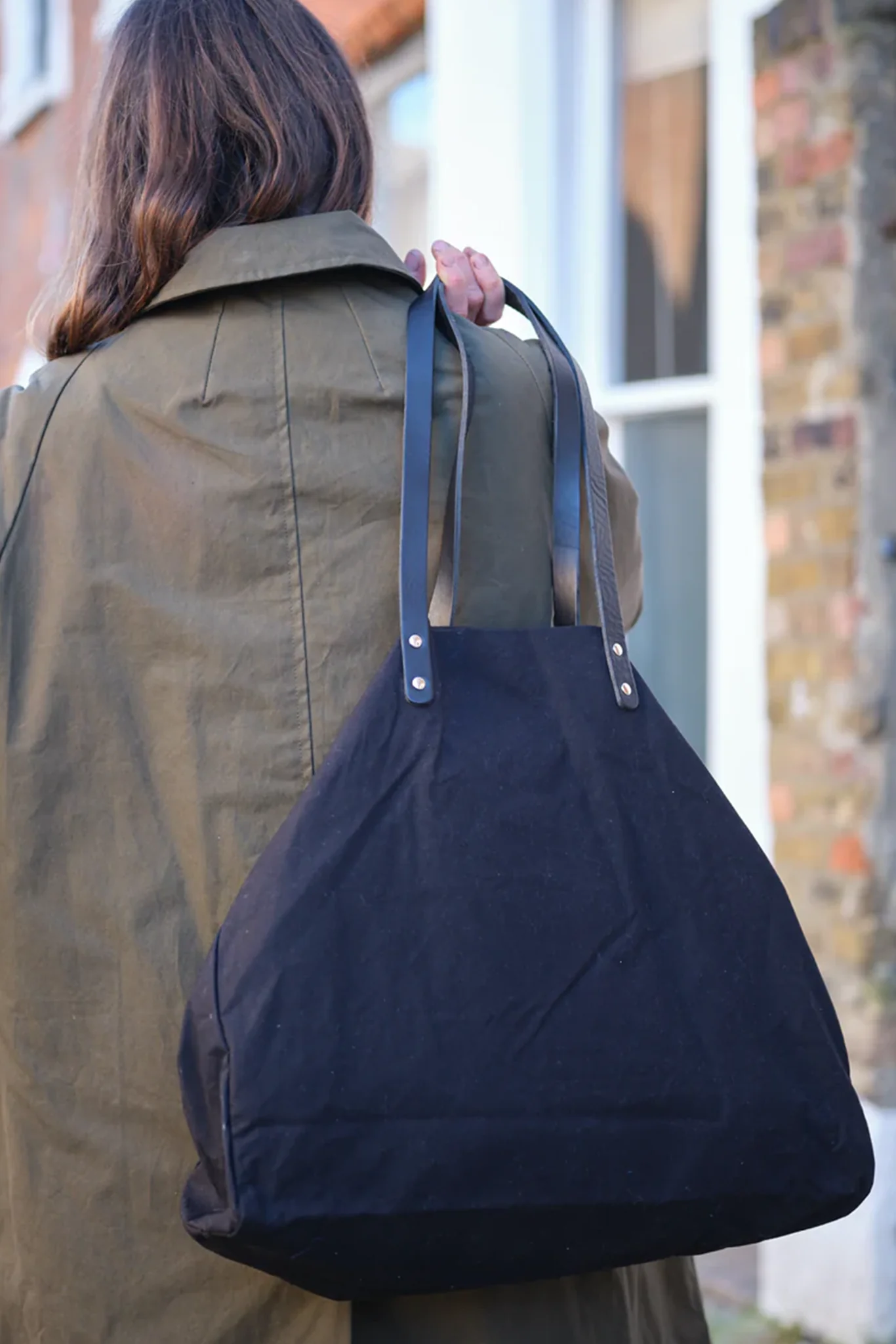 Kate Sheridan - Black Giga Tote - Image 2