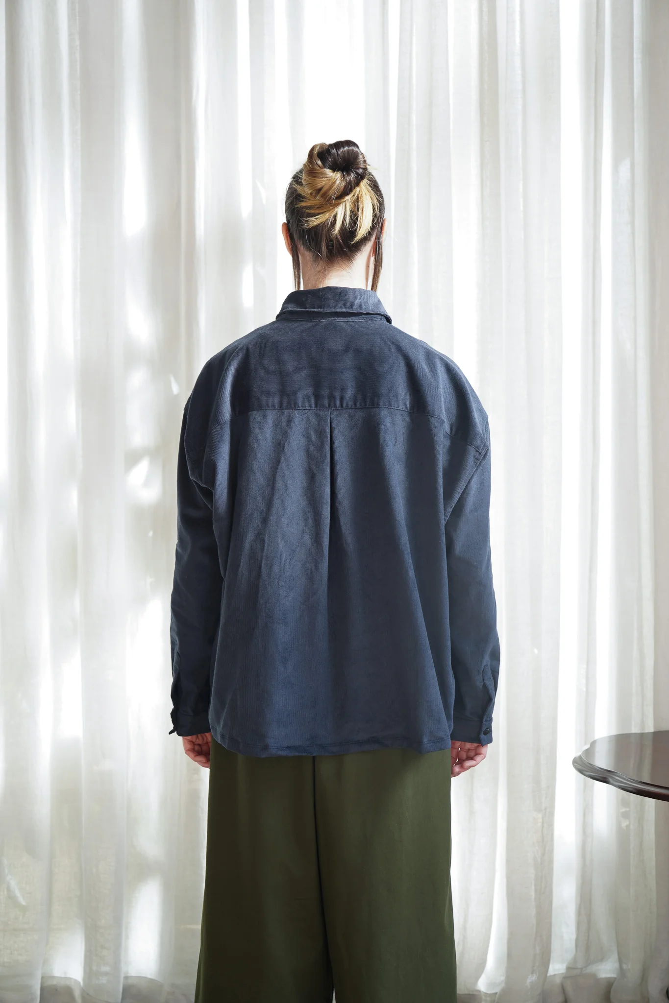 Metta - Cropped Indra Overshirt - Corduroy - Image 12