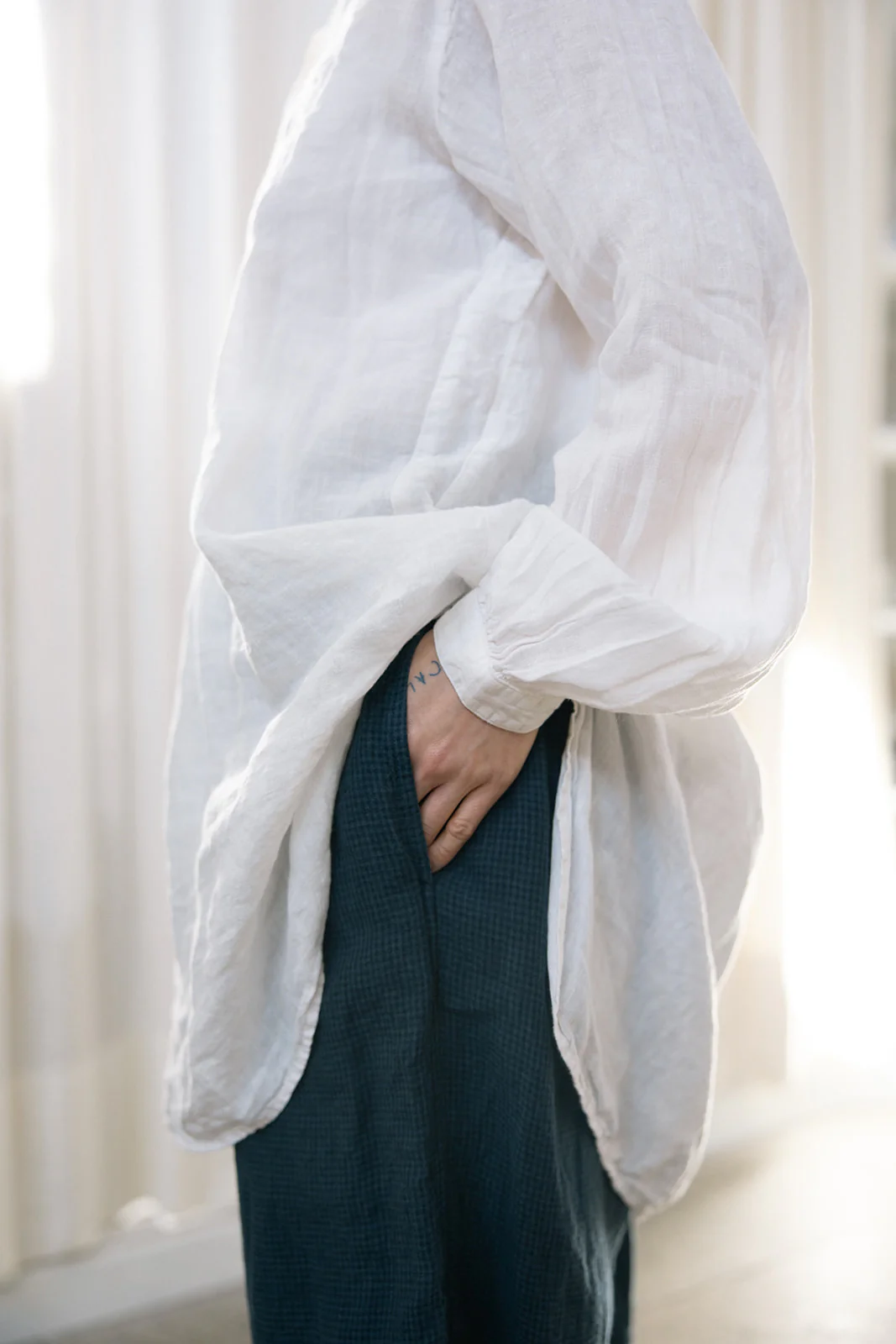 Metta - Francoise French Shirt - Light Linen - Image 8
