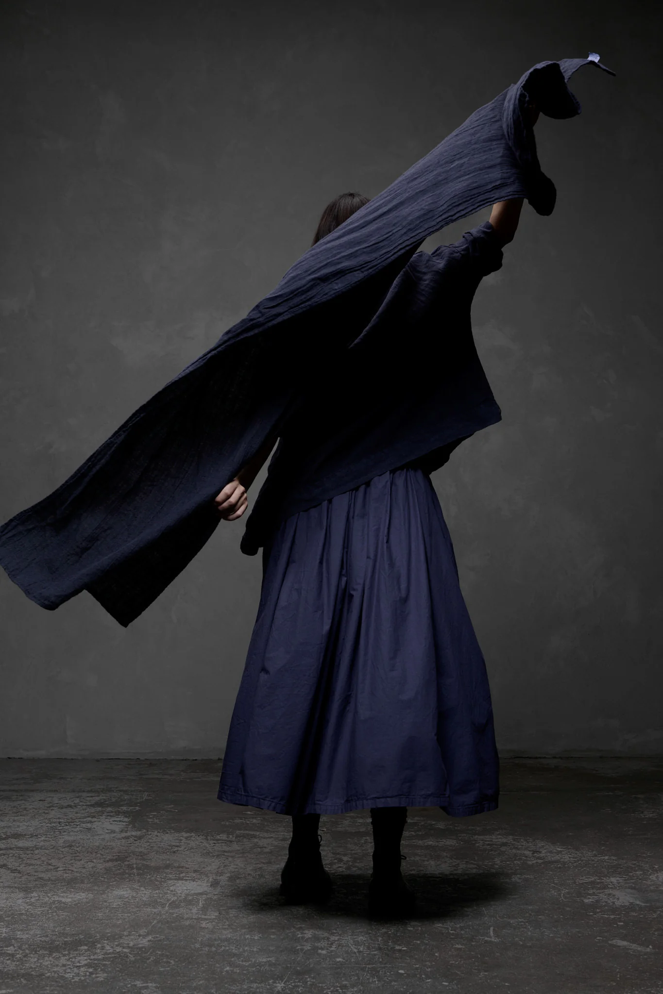 Metta - Rustic Scarf - Raw Linen Gauze - Image 2