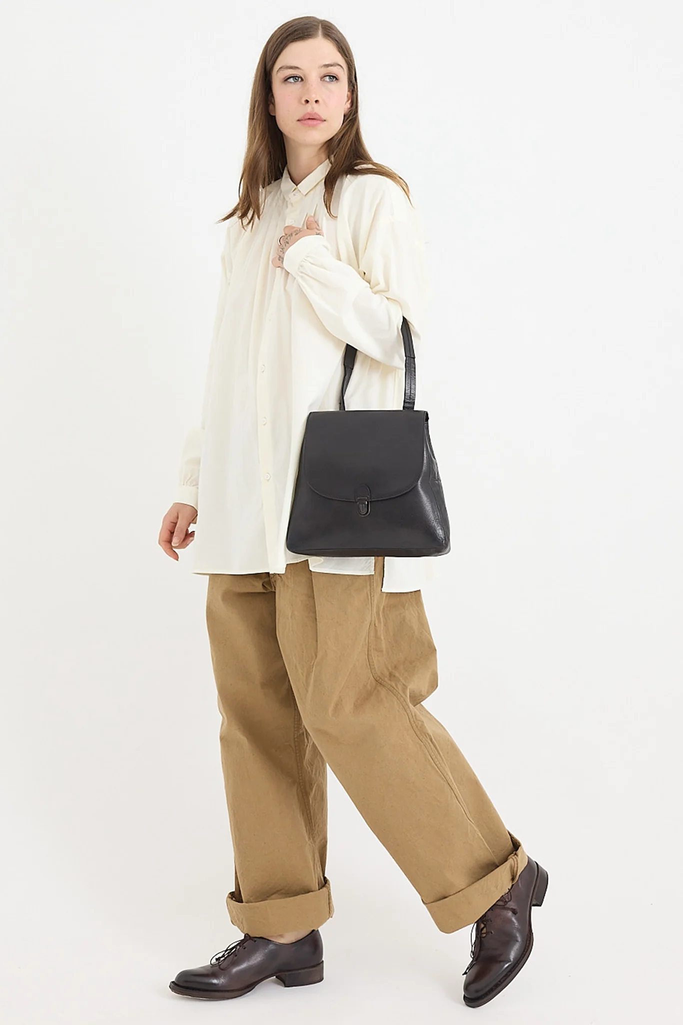 Cherevichkiotvichki - Flat Small Lock Bag - Shoulder Handle - Image 4