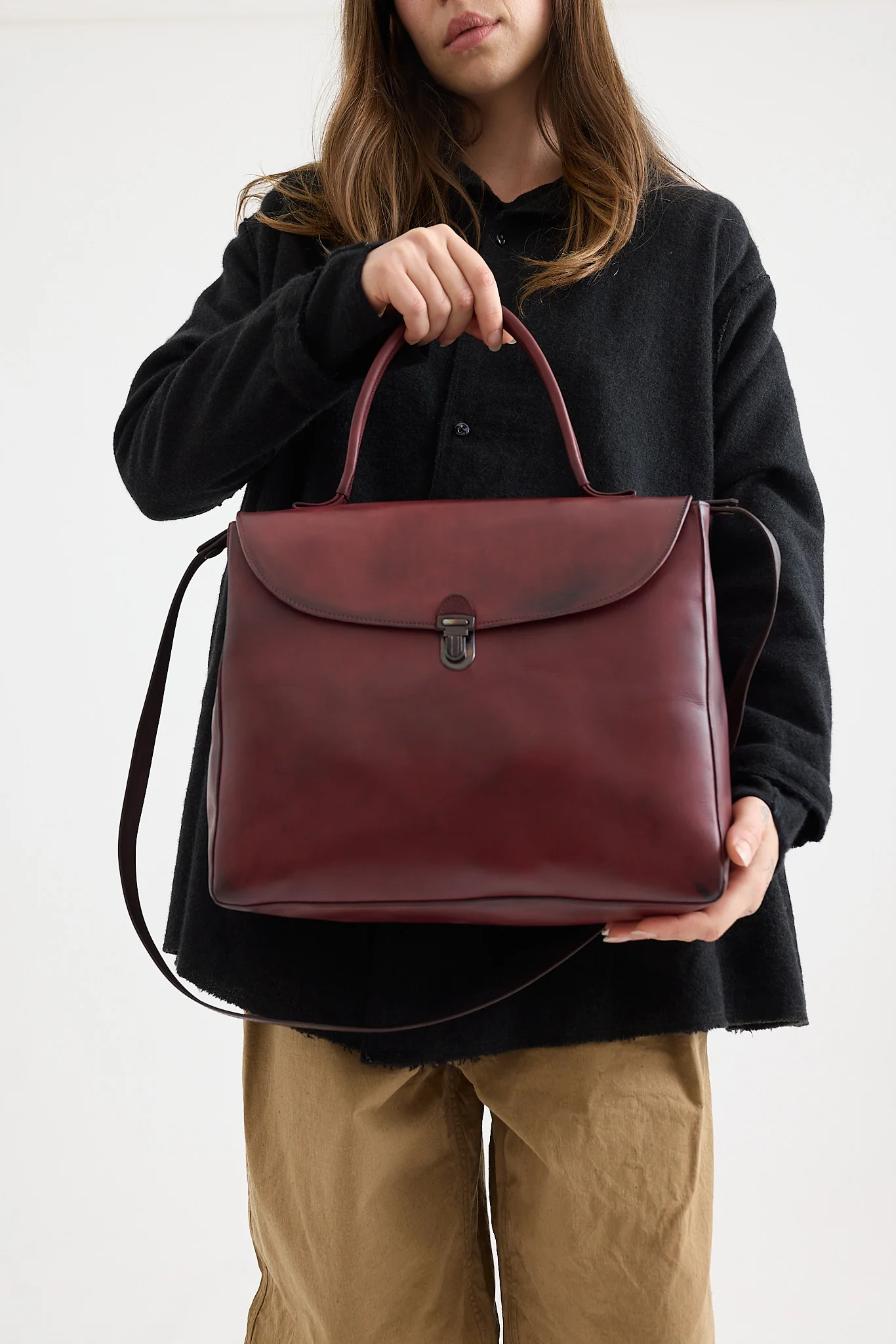 Cherevichkiotvichki - Medium Lock Bag - Image 4