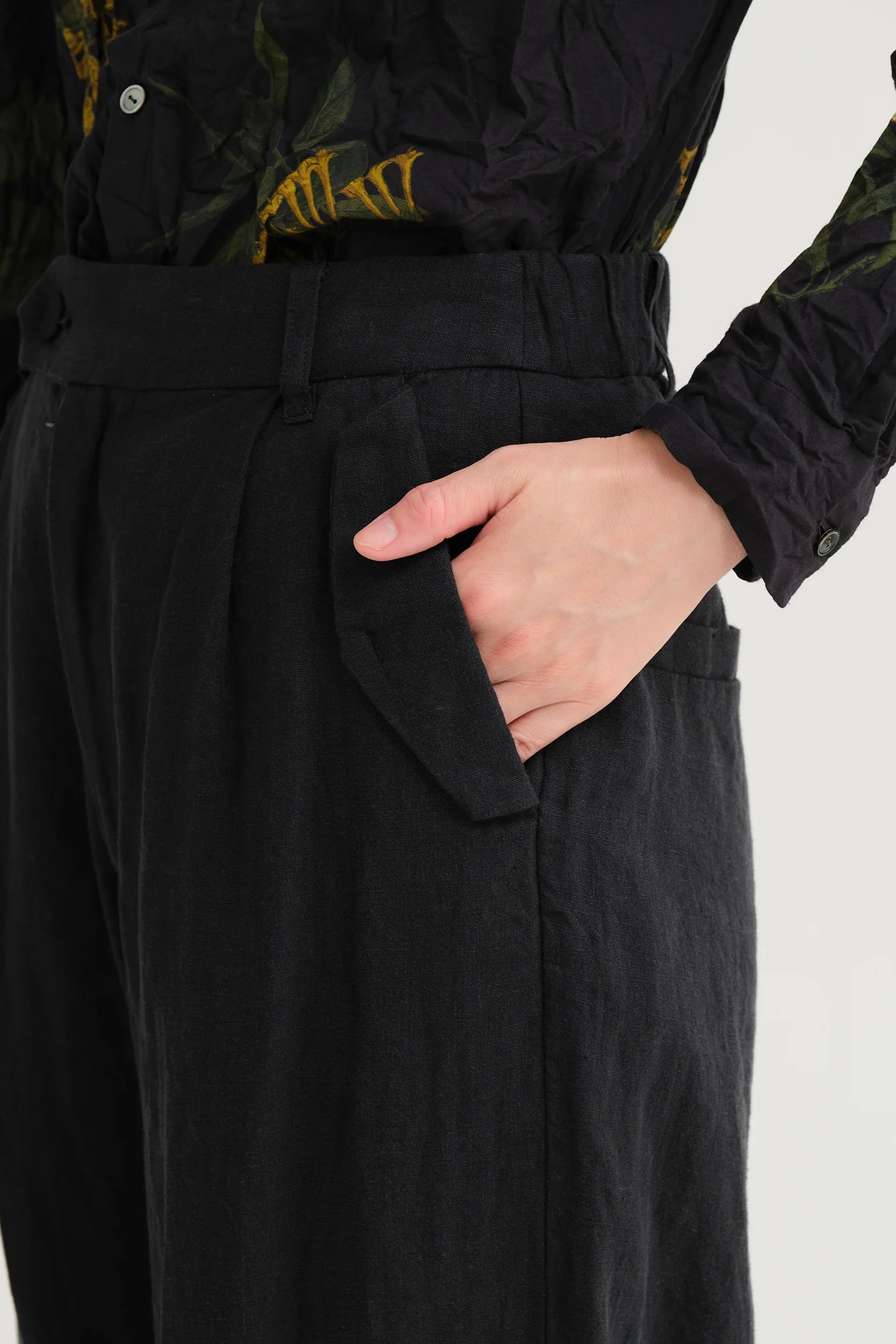 Pas de Calais - L/H Canvas Center Crease Pants - Image 7