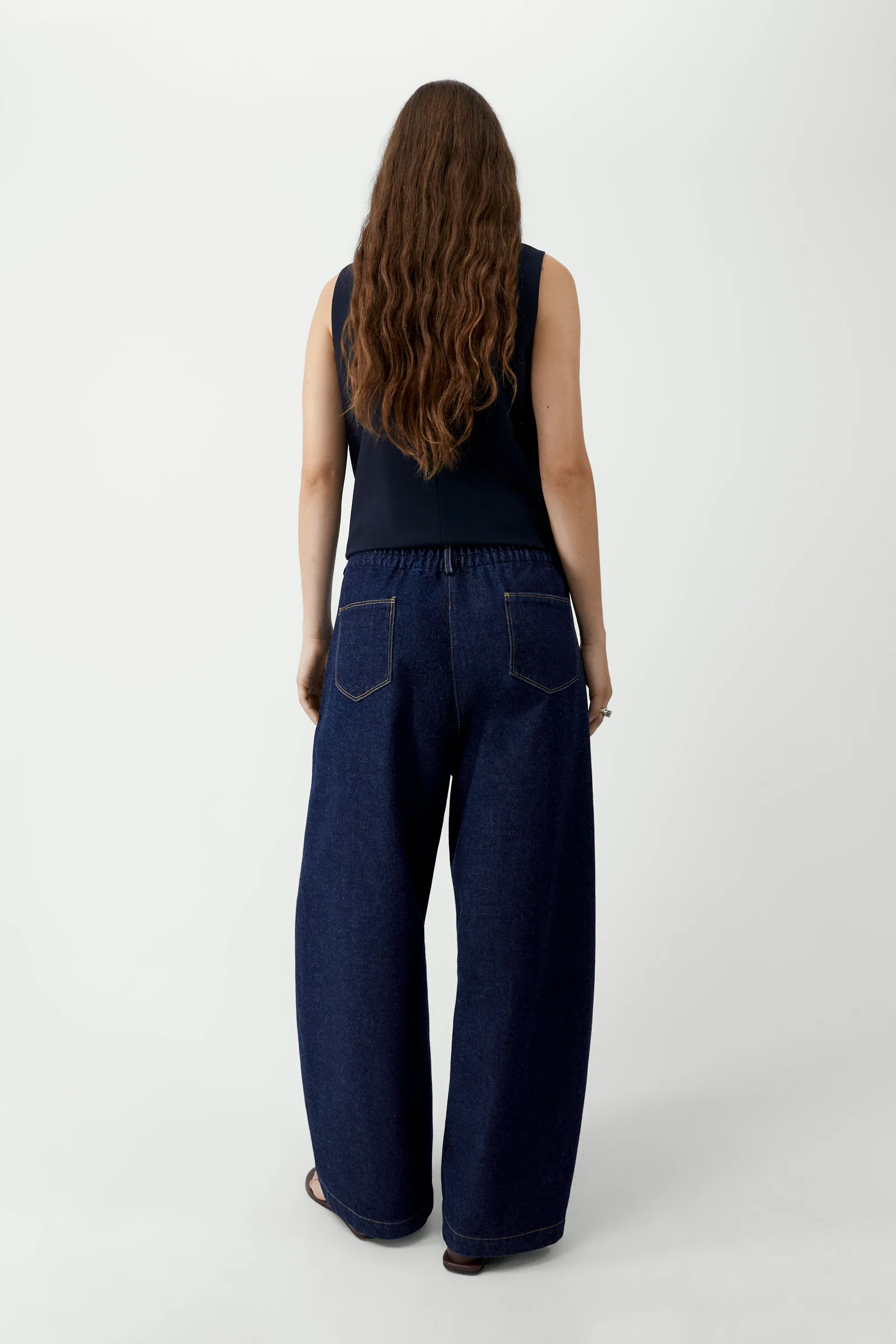 Cordera - Curved Baggy Jeans - Dark Denim - Image 3