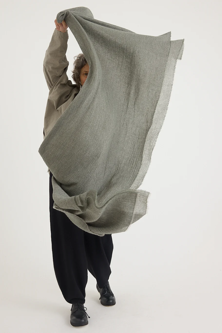 Oyuna - Esra Lightweight Throw - Image 2