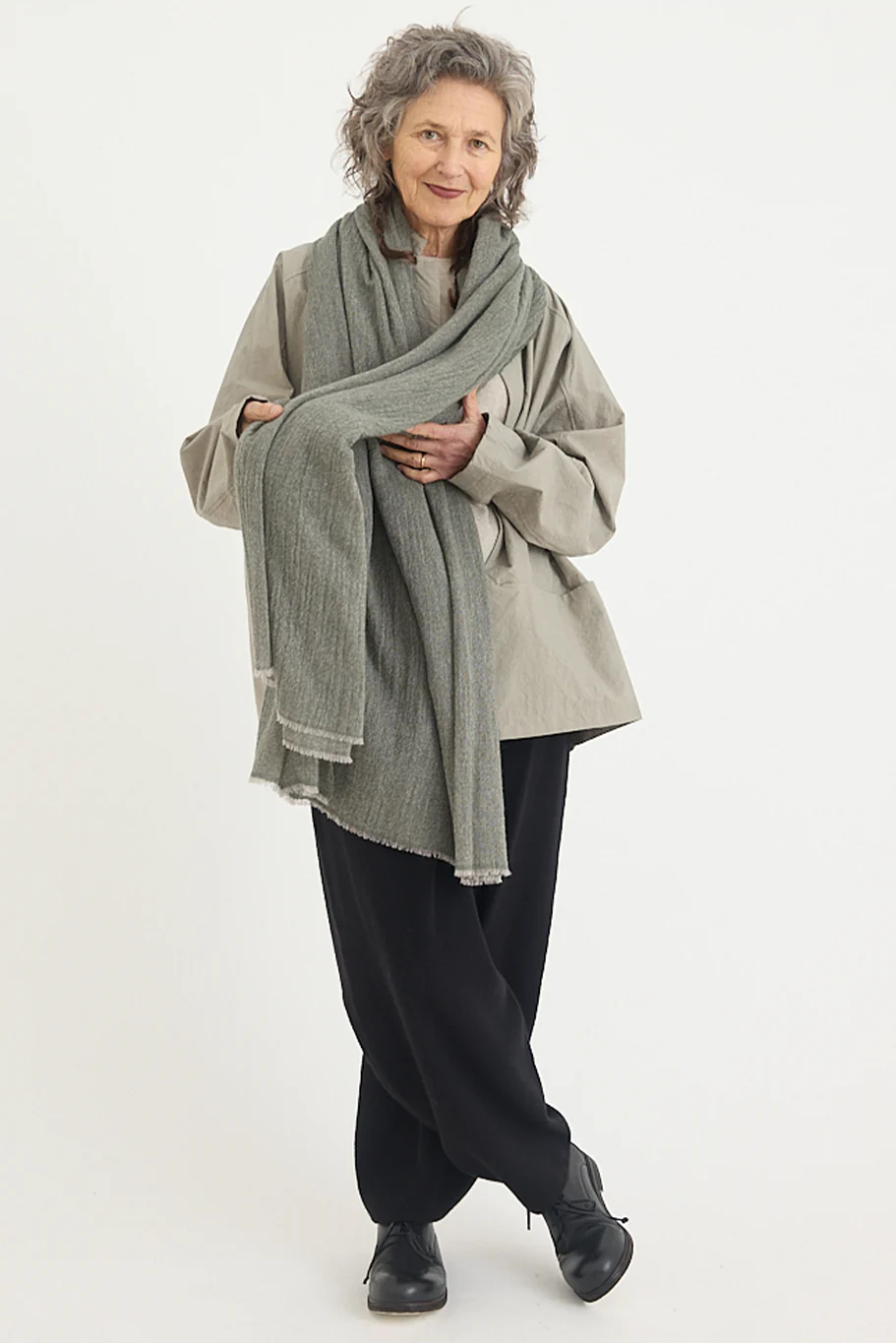 Oyuna - Esra Lightweight Throw - Image 3
