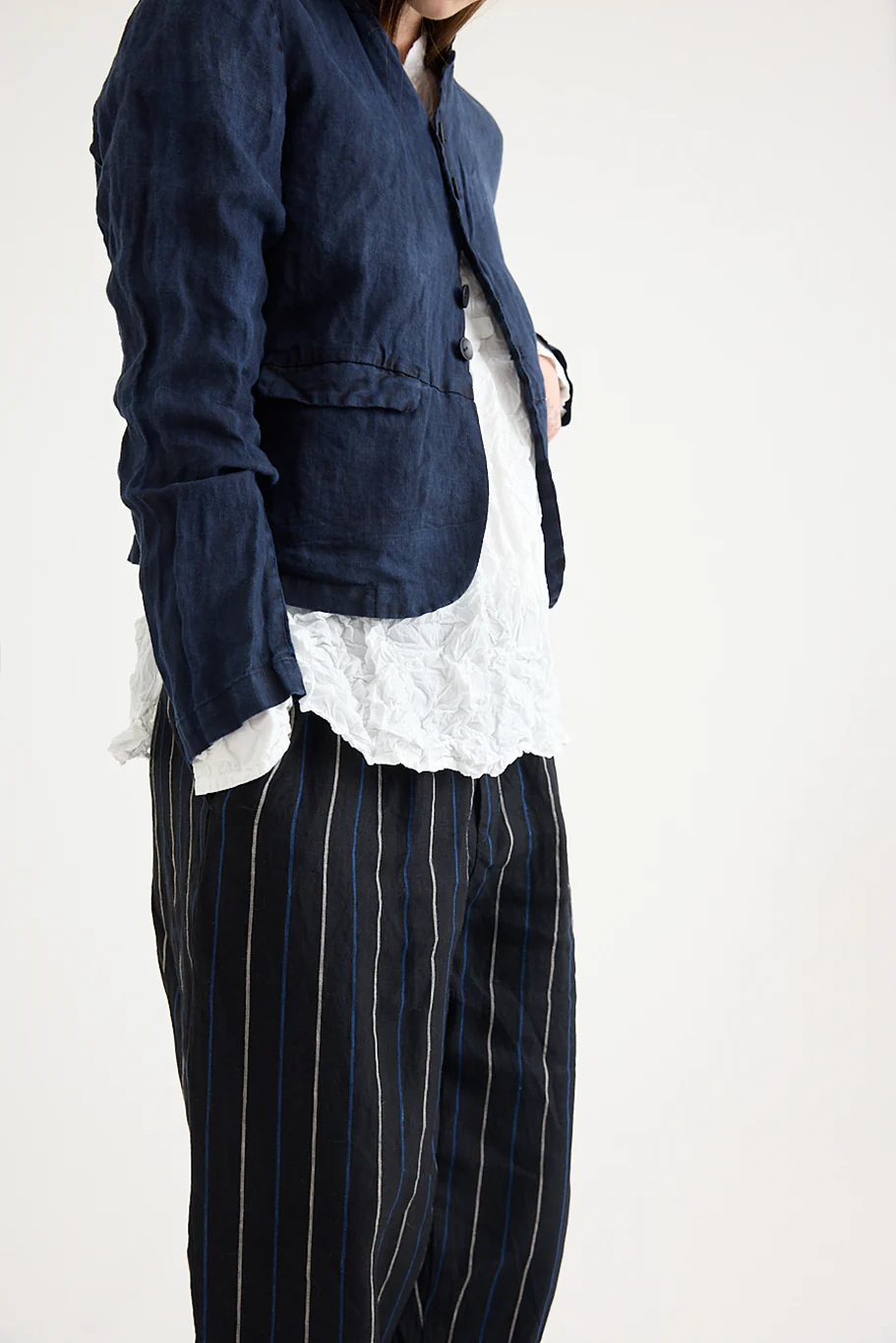 Pas De Calais - Indigo Charcoal Dyed Linen Dobby Jacket - Image 4