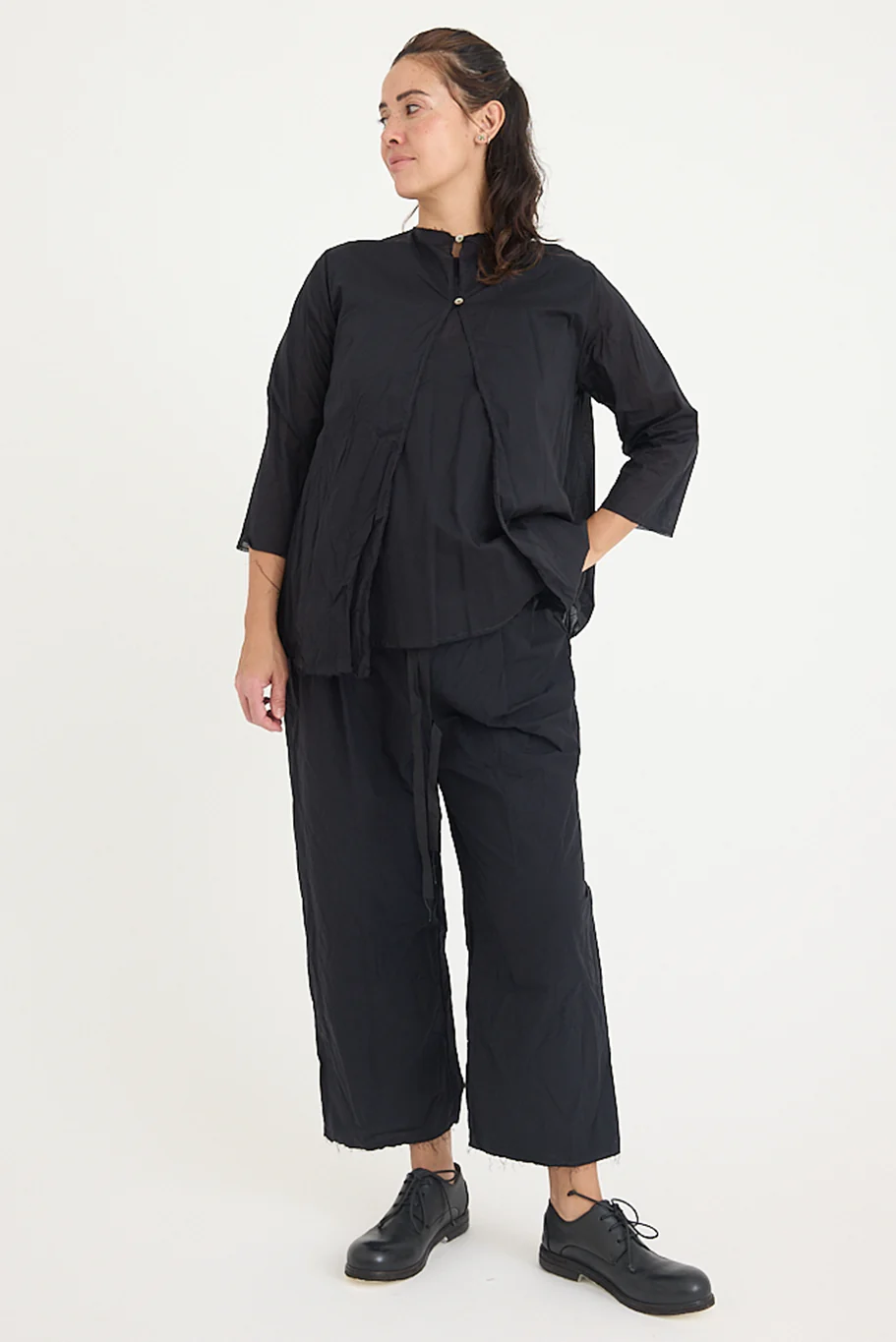 SCHA - Open Back 3/4 Sleeve Top