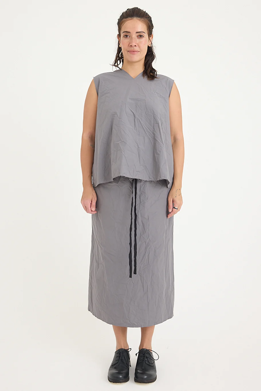 SCHA - V Back Sleeveless Top - Flowers - Image 2