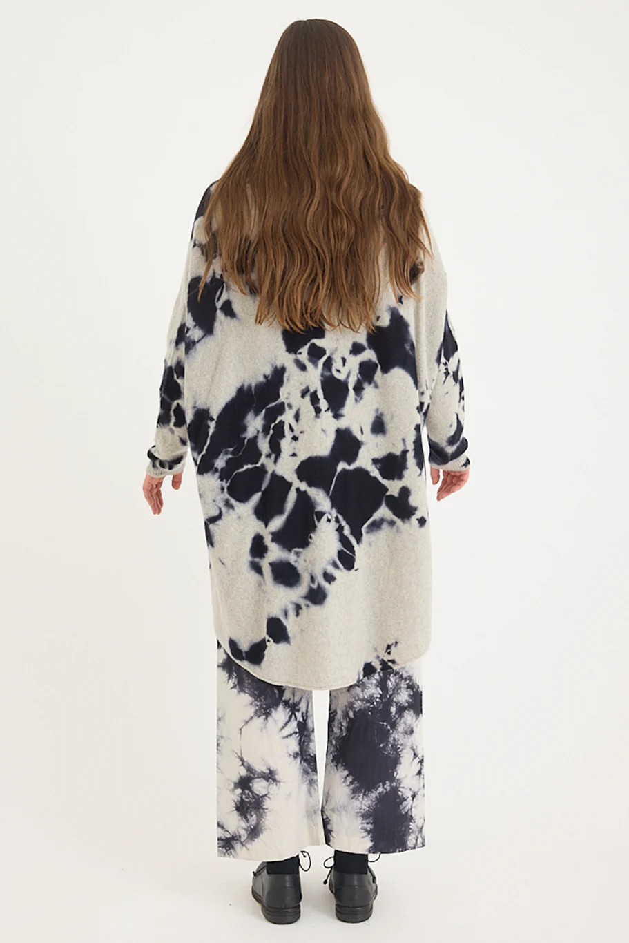 Suzusan - Cashmere Seamless Upside-Down Cape - Image 4