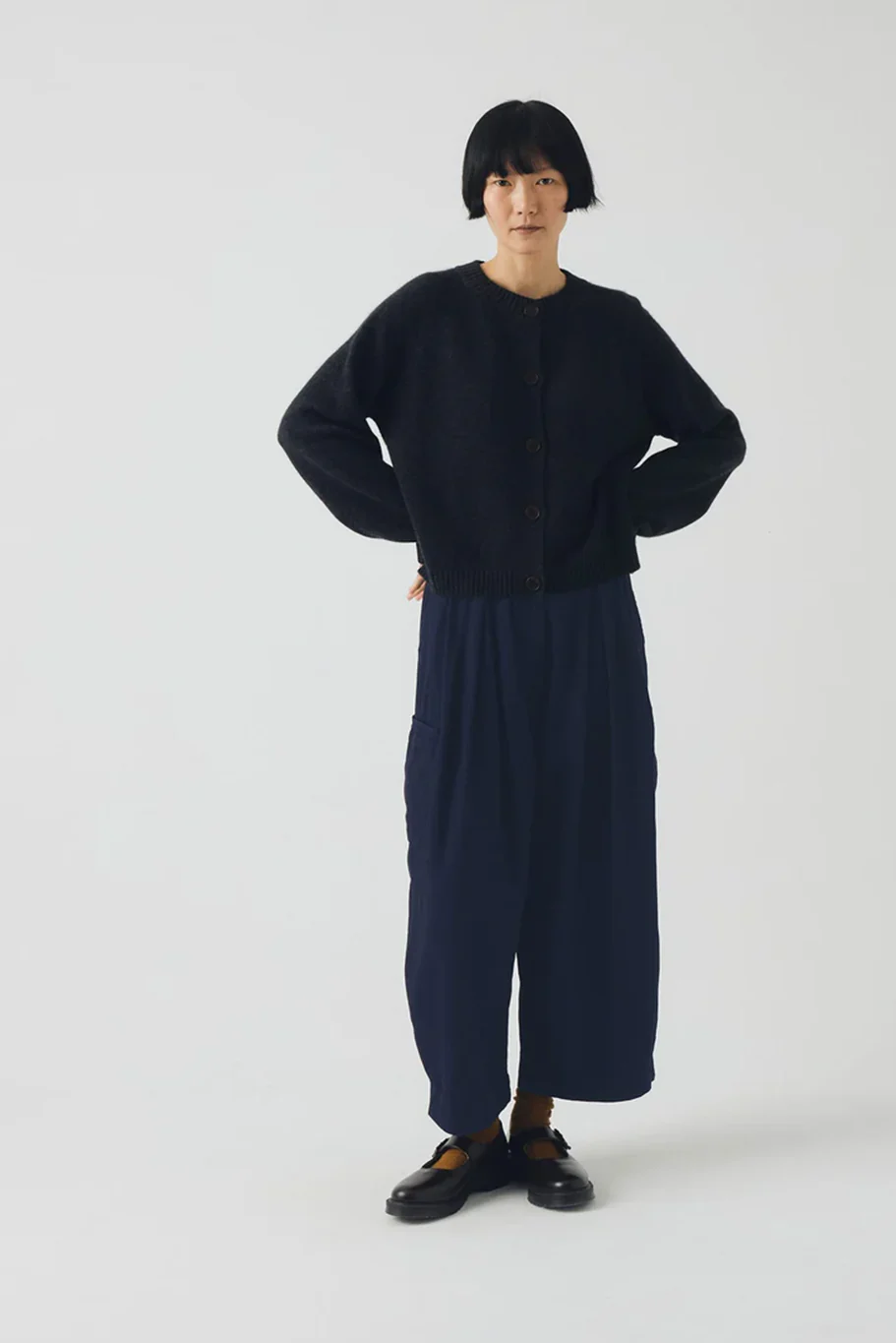 Toast - Eden Wool Cashmere Raglan Cardigan - Charcoal